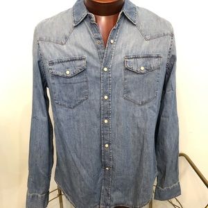 Men’s Gap denim shirt. Slim fit, M